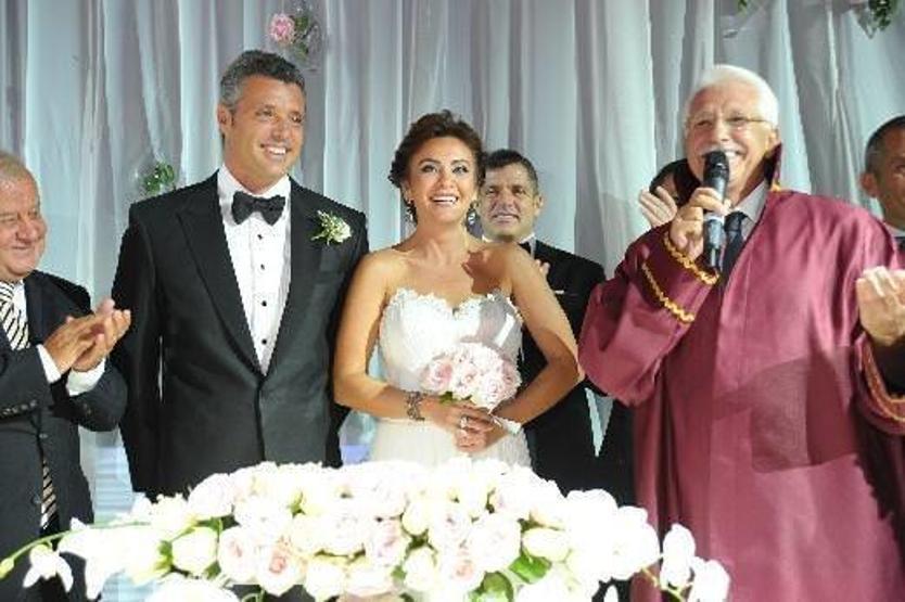 Saadettin Saranın evinde böcek bulundu