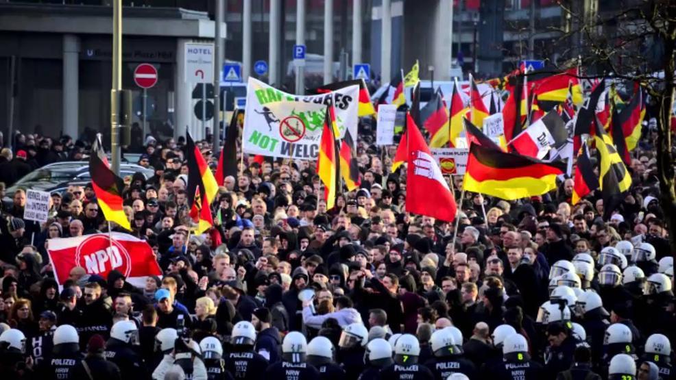 Merkel istifa mı ediyor