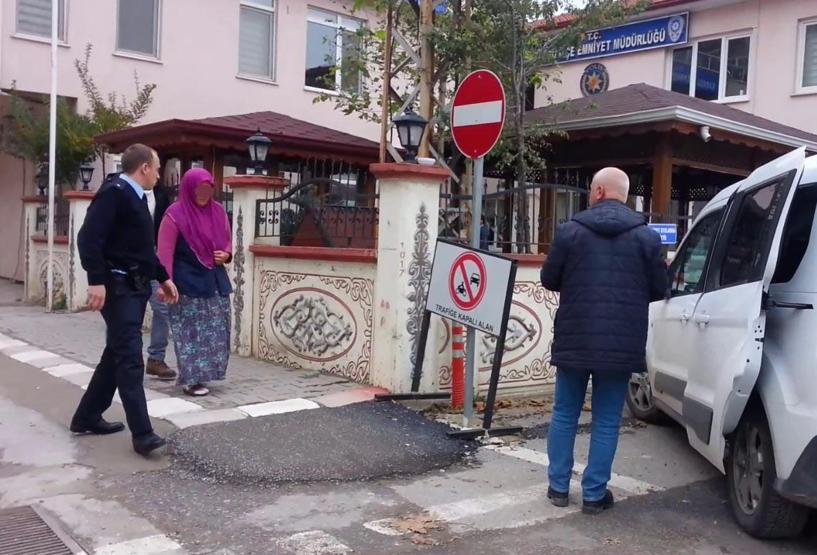 Sakaryada korkunç olay: Anne, kendisini sevgilisiyle yatakta gören oğlunu boğarak öldürdü