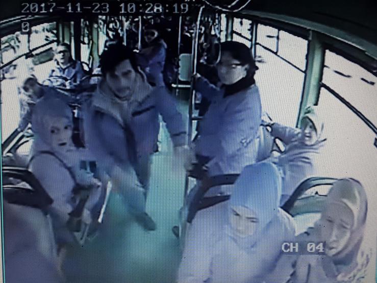 Bursada özel halk otobüsü şoförü 2 yolcu tarafından dövüldü