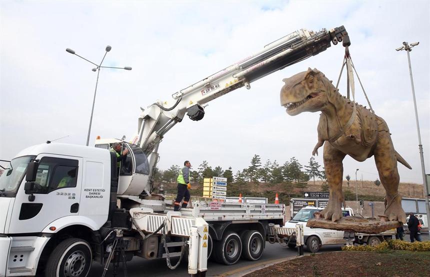 Melih Gökçekten dinozor açıklaması