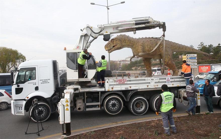 Melih Gökçekten dinozor açıklaması