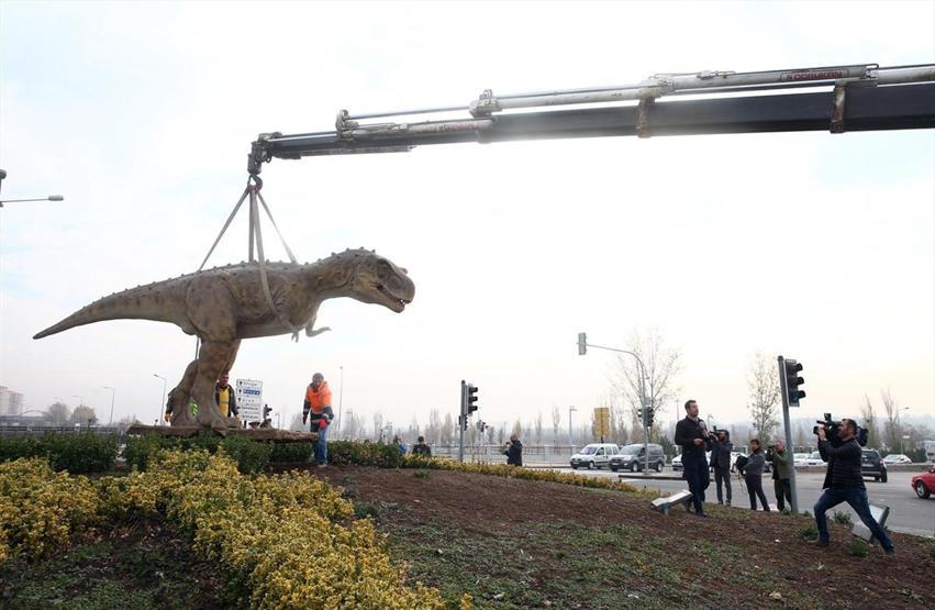 Melih Gökçekten dinozor açıklaması