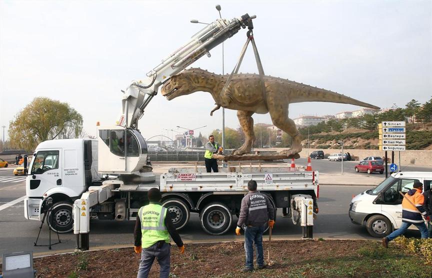 Melih Gökçekten dinozor açıklaması