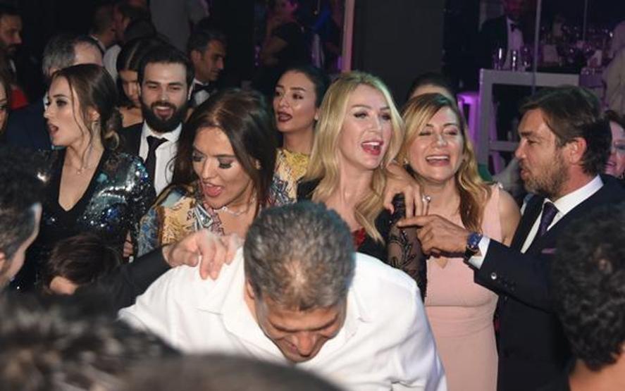 Ünlüler bu düğüne akın etti