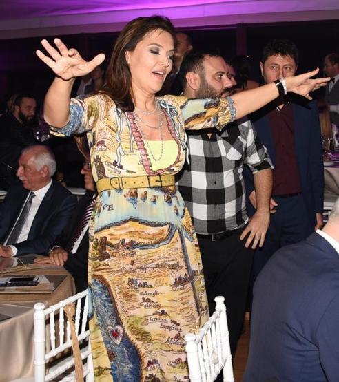 Ünlüler bu düğüne akın etti