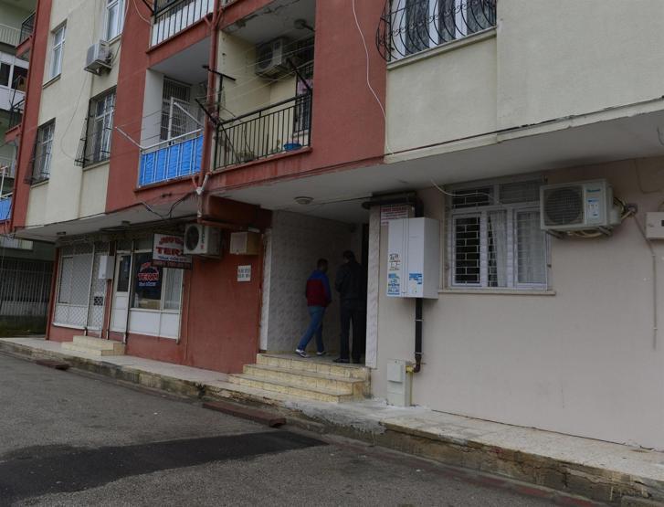 Adanada eski eşini komalık eden kadın adliyede