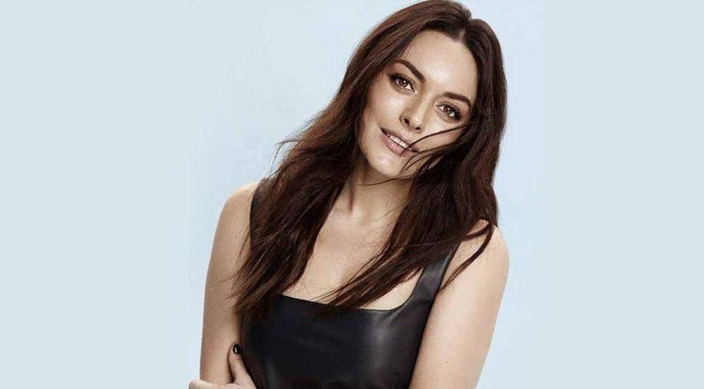 Ezgi Mola: Ağzımdan tek söz çıkmadan bitti dediler