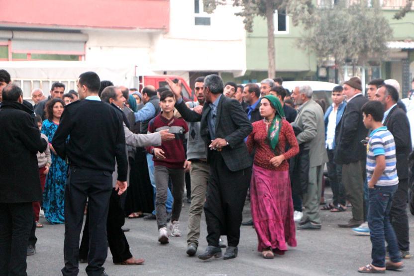 Damat ile kayınpeder kavgası büyüdü, ortalık savaş alanına döndü