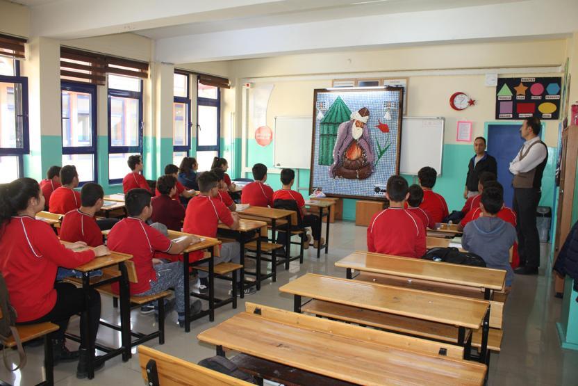 Şişe kapaklarından Mevlana tablosu yaptılar