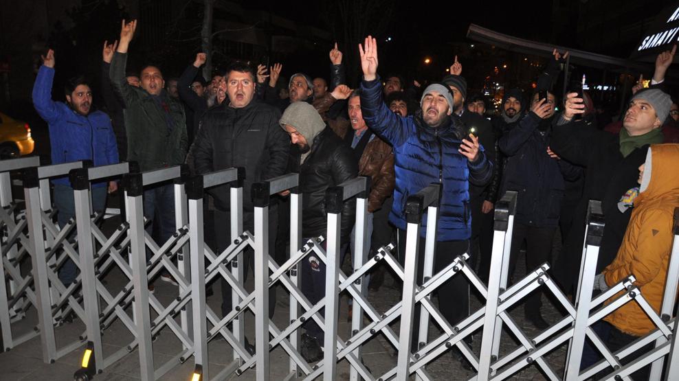 Son Dakika... Ankaradaki ABD Büyükelçiliği önünde Kudüs eylemi