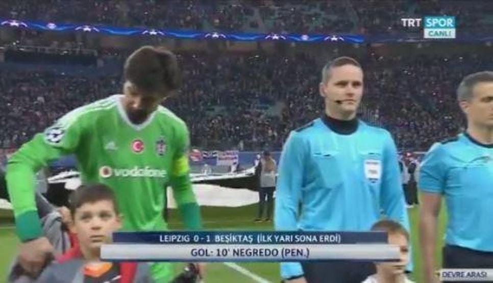 UEFA Tolga Zengine kalp gönderdi... Leipzig-Beşiktaş maçında gözden kaçan detay...