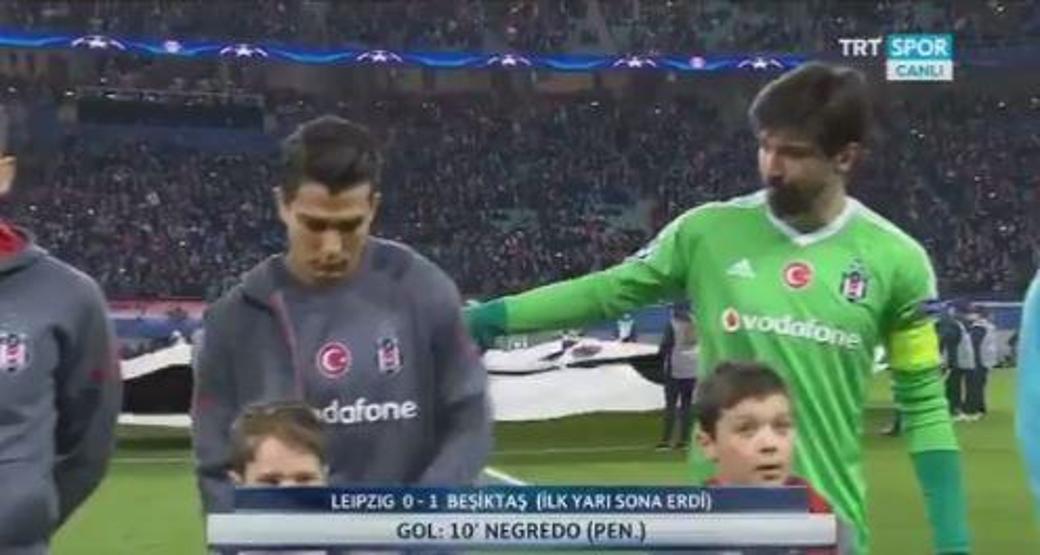 UEFA Tolga Zengine kalp gönderdi... Leipzig-Beşiktaş maçında gözden kaçan detay...