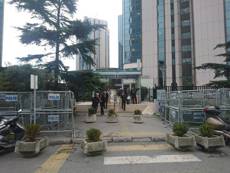ABD Başkonsolosluğunda hareketli sabah