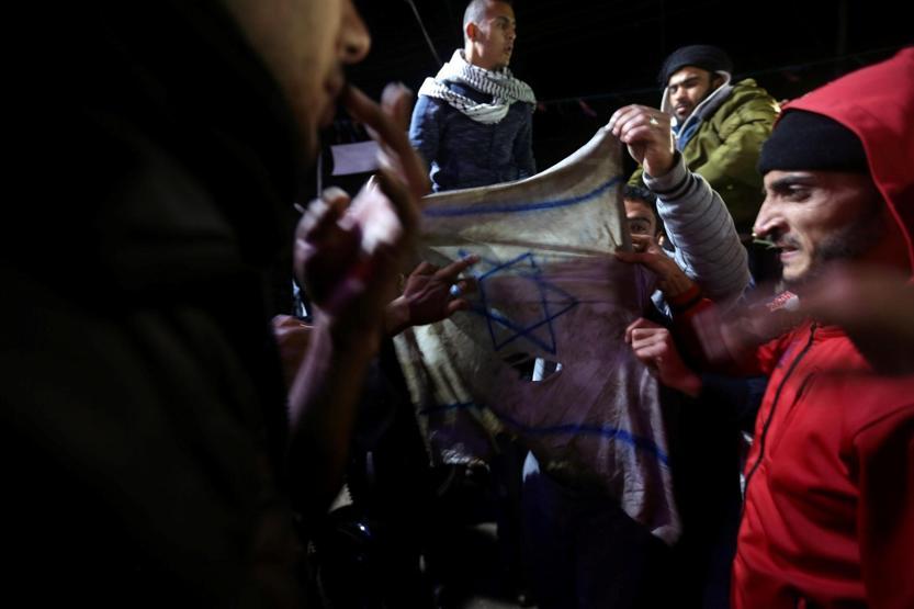 Bayraklar yakıldı, intikam yemini edildi: Filistin’den protesto manzaraları