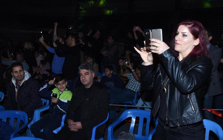 Vana akın ettiler
