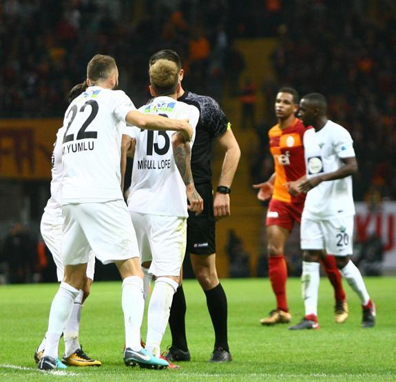 6 gollü maçta dikkat çeken anlar