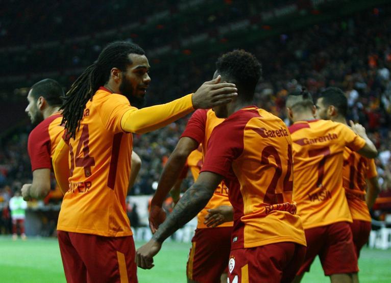 6 gollü maçta dikkat çeken anlar