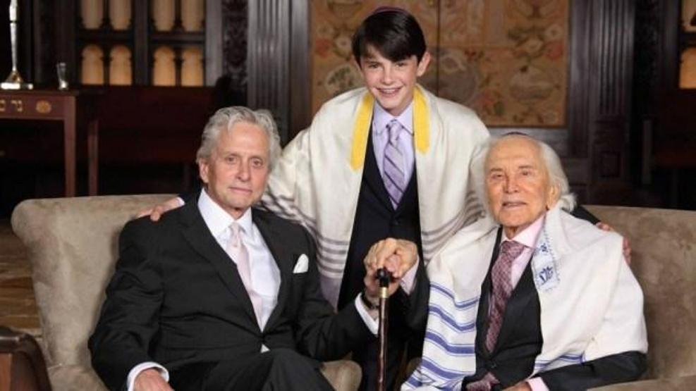 Efsane oyuncu Kirk Douglas 101 yaşına girdi