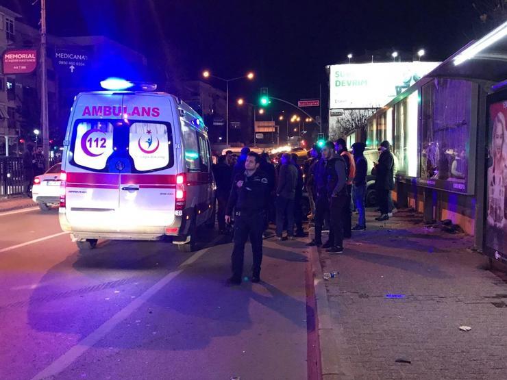 Bağdat Caddesinde kaza ucuz atlatıldı