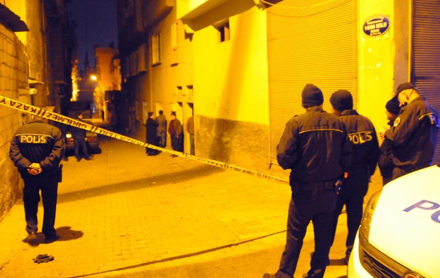 3 yaşındaki kızına dehşeti yaşattı