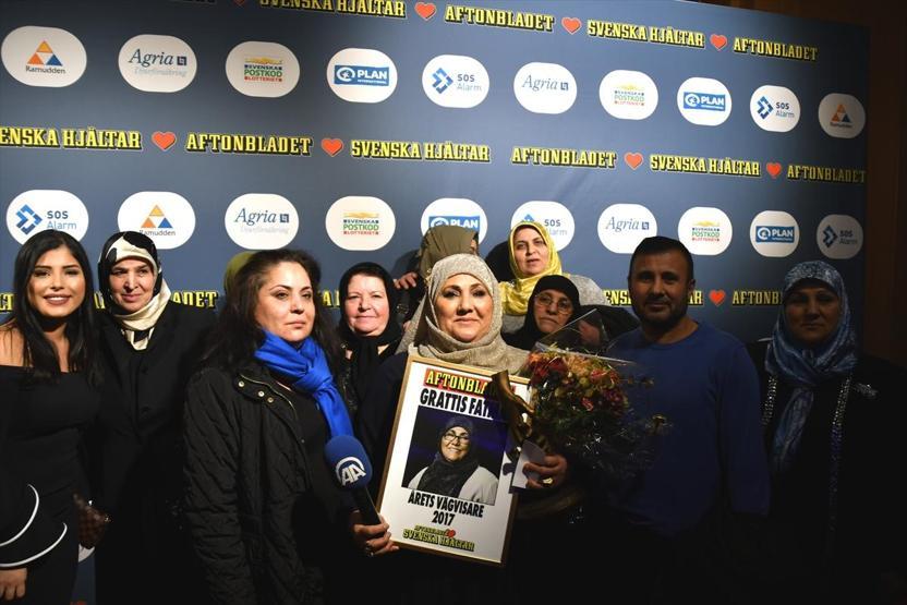 İsveçte Yılın Kahramanı 7 çocuk annesi Fatma İpek Alcı seçildi