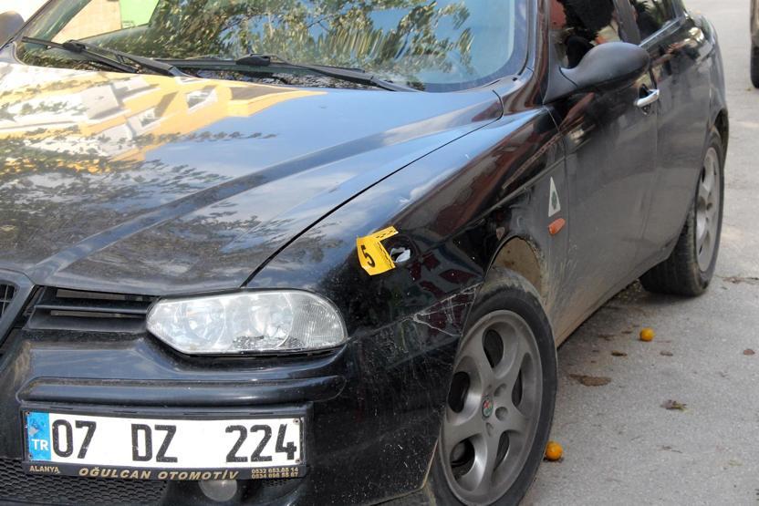Borçlu alacaklı kavgası: Silahı çekip rastgele ateş açtı