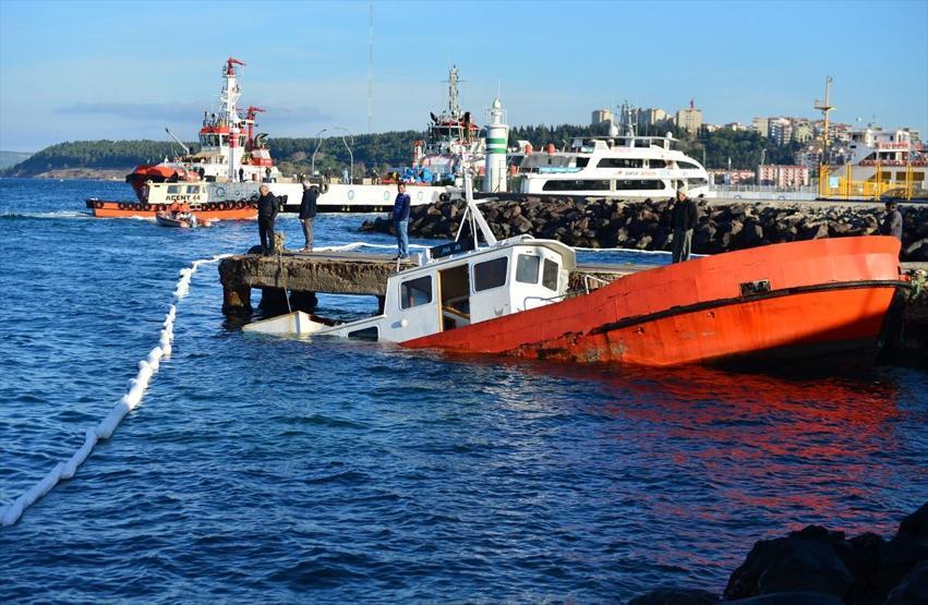 Çanakkalede lodos fırtınası tekne batırdı