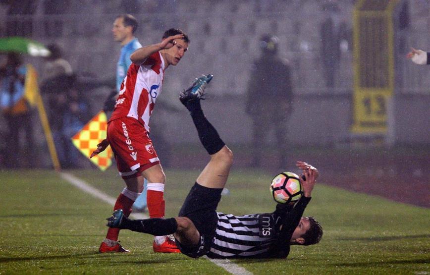 Partizan-Kızılyıldız savaşı... Çok sayıda yaralı var