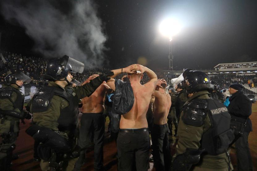 Partizan-Kızılyıldız savaşı... Çok sayıda yaralı var