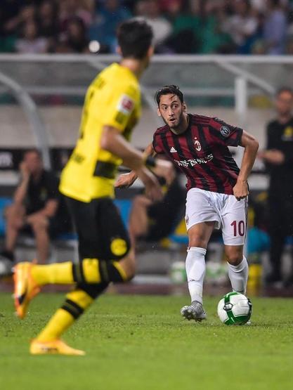 Hakan Çalhanoğlunun morali çok bozuk