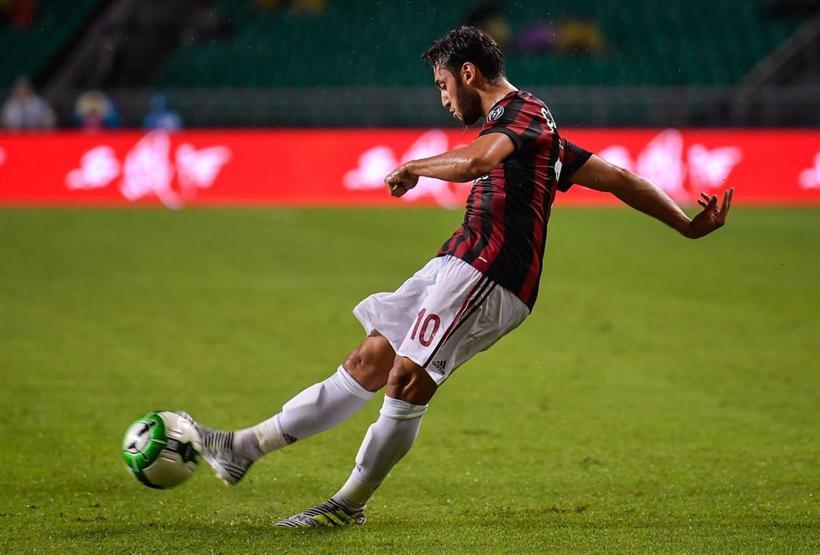 Hakan Çalhanoğlunun morali çok bozuk