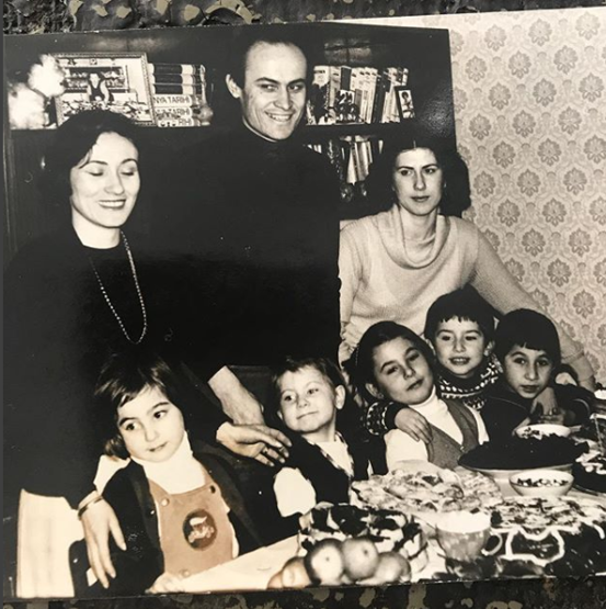 Ünlülerin çocukluk fotoğrafları