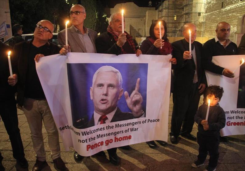 Batı Şeriada ABD Başkan Yardımcısı Pence protestosu: İstemiyoruz