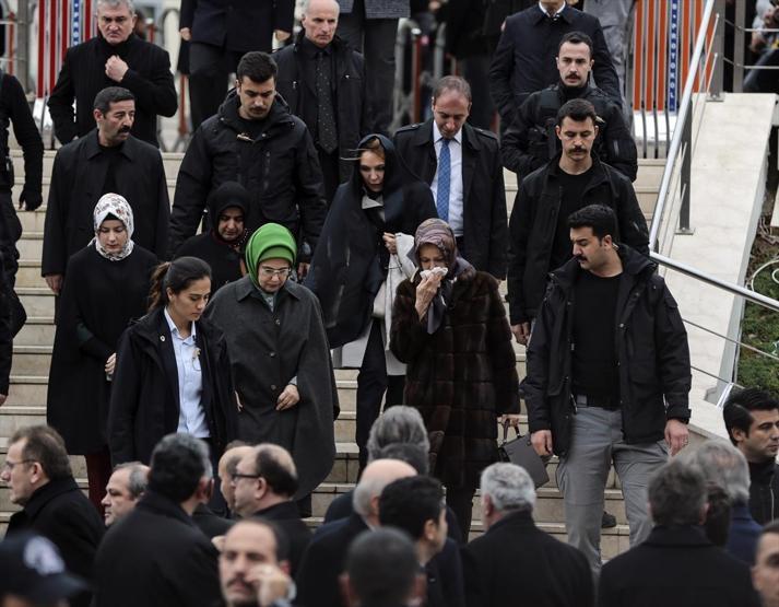 Mesut Yılmazın oğlu Yavuz Yılmaz son yolculuğuna uğurlandı