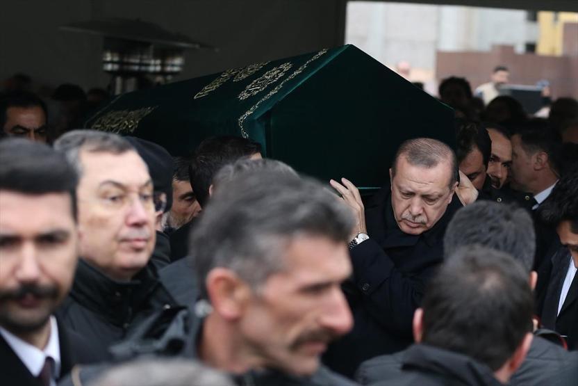 Mesut Yılmazın oğlu Yavuz Yılmaz son yolculuğuna uğurlandı