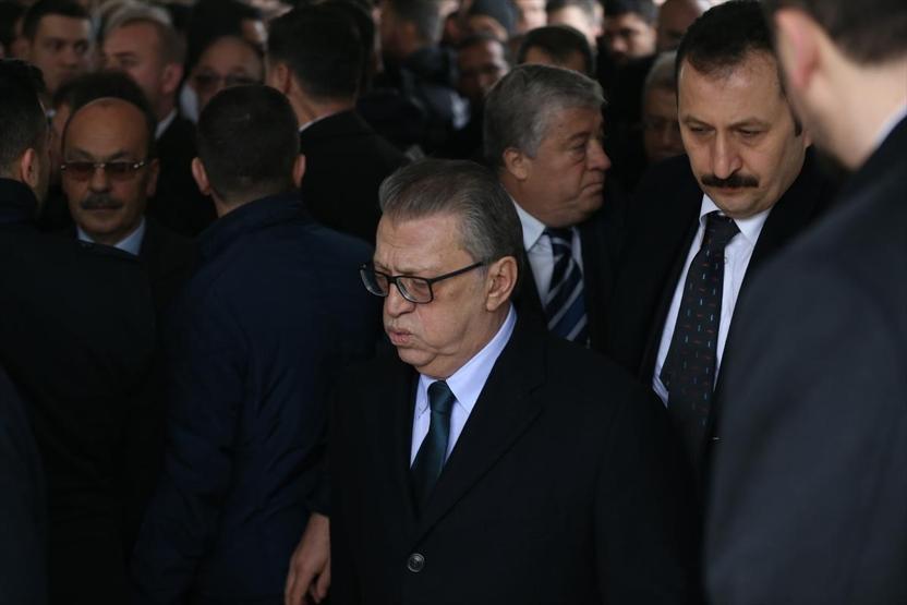 Mesut Yılmaz oğlunun intiharıyla ilgili konuştu