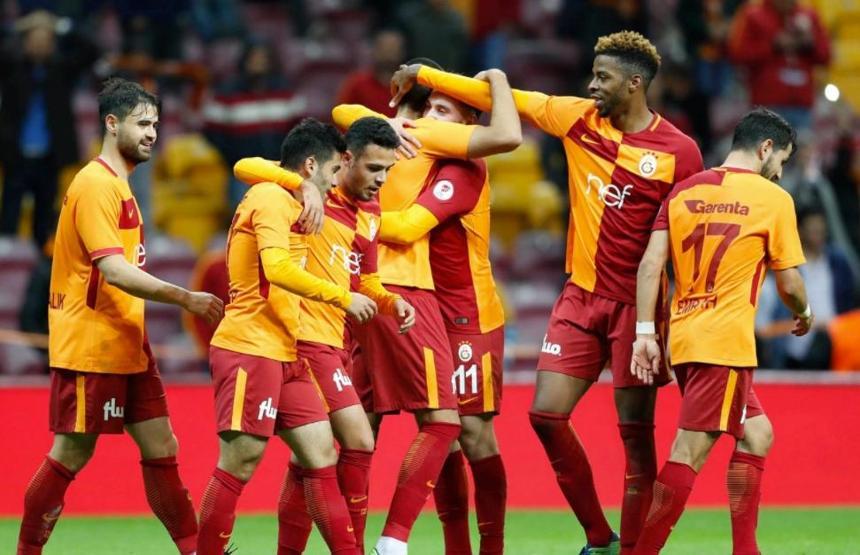 Galatasarayda sıra futbolculara geldi