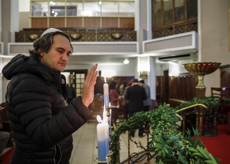 Hanuka Bayramı İstanbulda da kutlandı