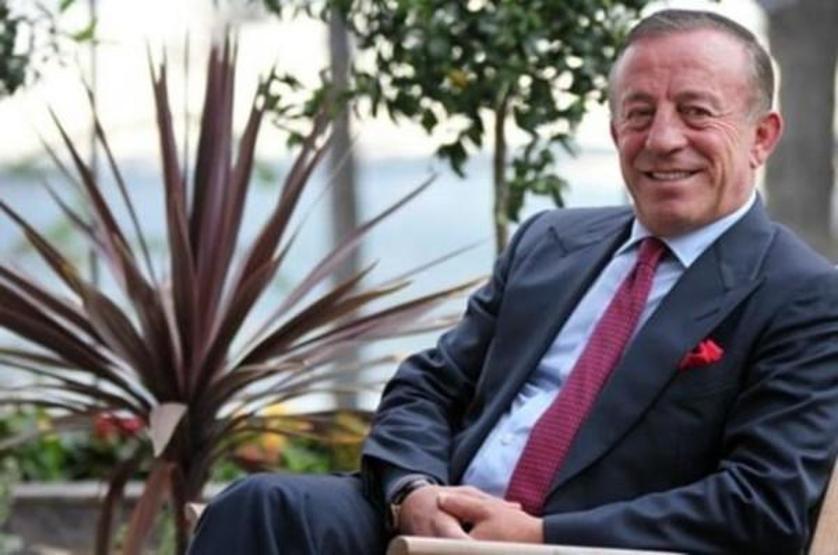 Ali Ağaoğlundan 1 milyon TLlik parti