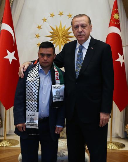 İsrail askerleri gözaltına almıştı. Cumhurbaşkanı Erdoğan, Muhammed et-Tavili kabul etti