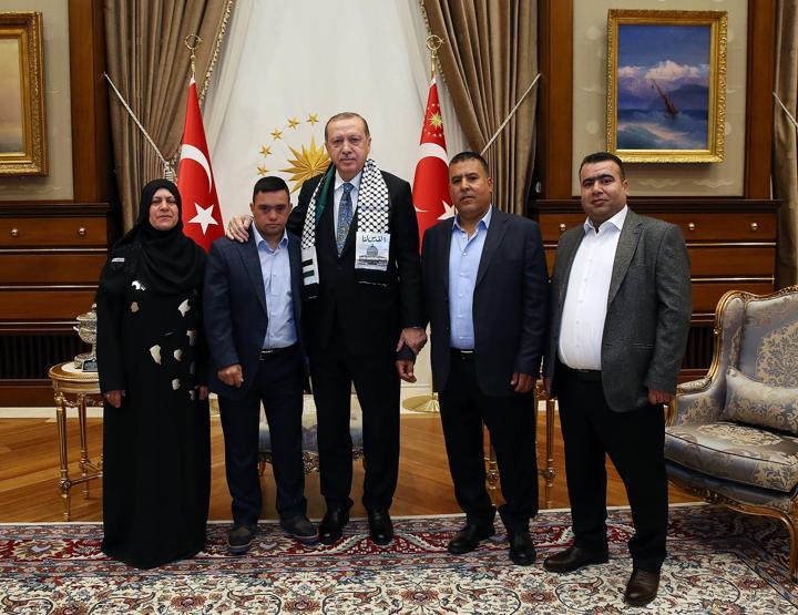 İsrail askerleri gözaltına almıştı. Cumhurbaşkanı Erdoğan, Muhammed et-Tavili kabul etti