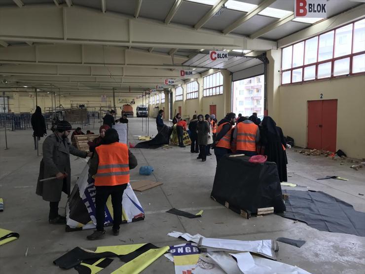 Dondurucu soğukta hayvanları unutmadılar