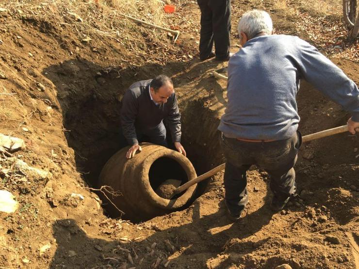 Malatya’da 2 bin yıllık küp bulundu