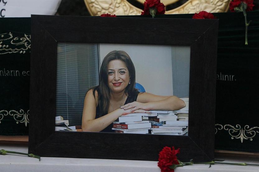 Gazeteci Buket Aşçı Gürel son yolculuğuna uğurlandı