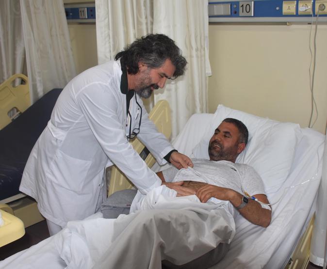 Hastalarla zeybek oynayan doktor konuştu