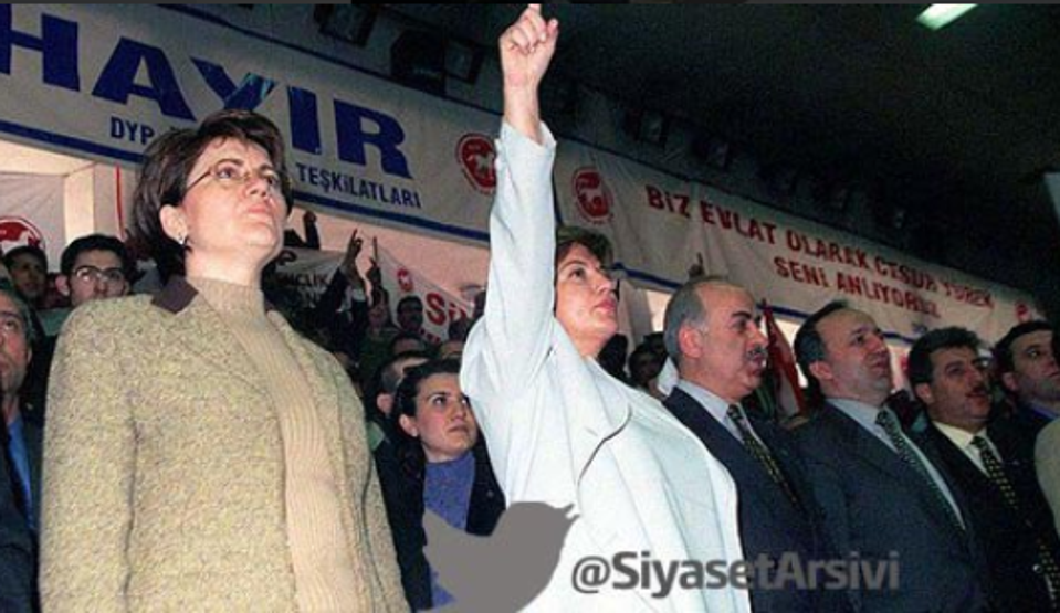 Meral Akşenerin gençlik fotoğrafı