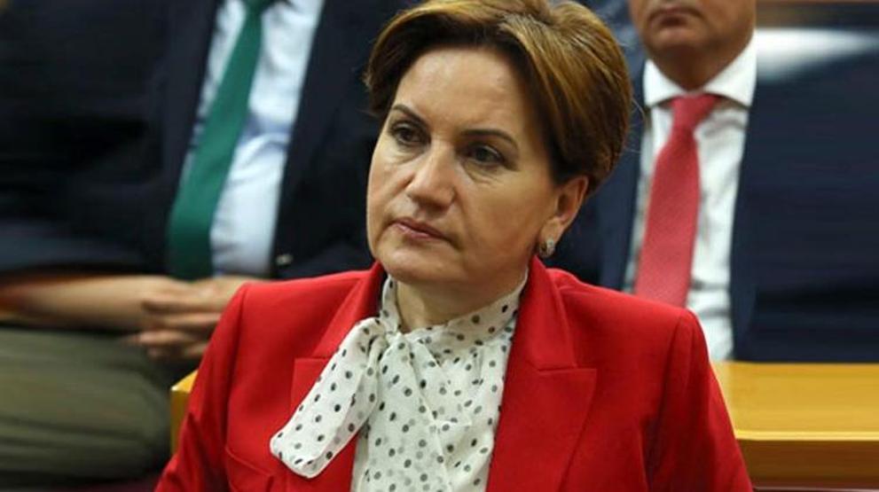 Meral Akşenerin gençlik fotoğrafı