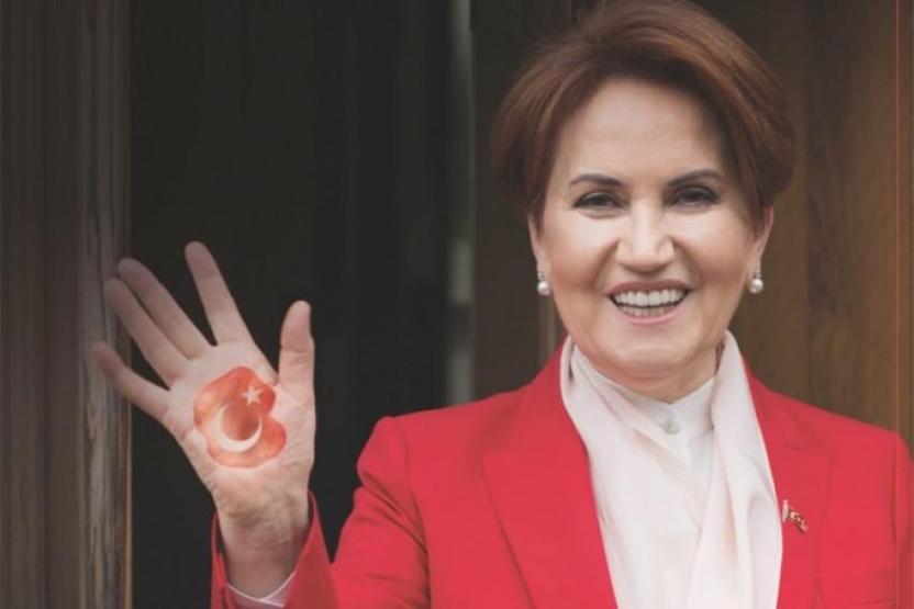 Meral Akşenerin gençlik fotoğrafı