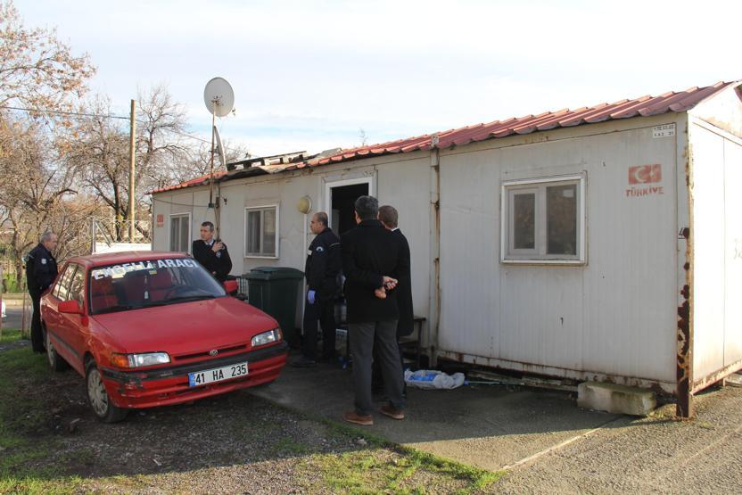Engelli adam yaşadığı prefabrikte ölü bulundu